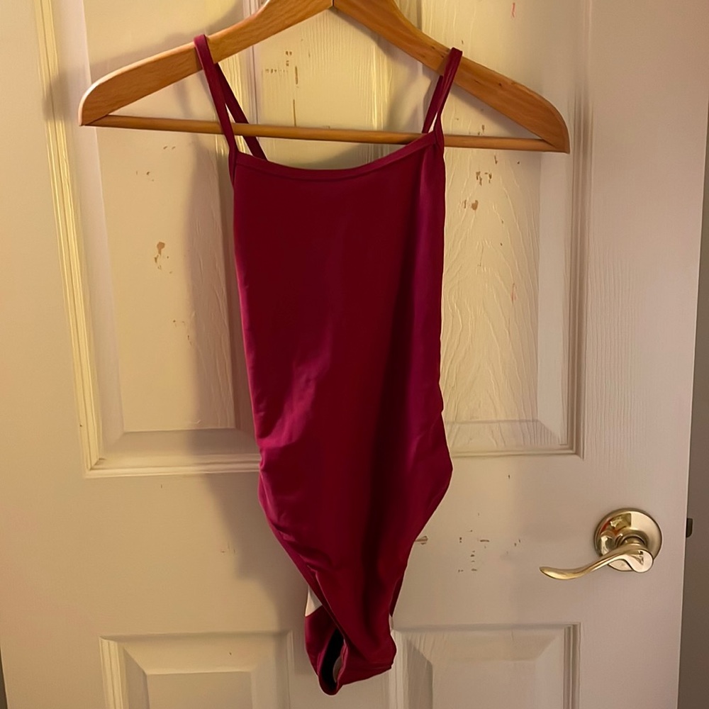 Jolyn DAYNO3 One Piece Swimsuit Color: Cranberry Size: 30 NEVER WORN NWT